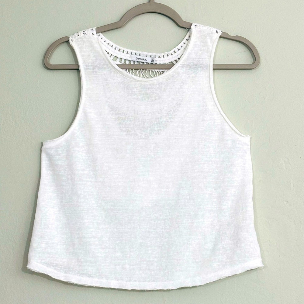 *Bershka white crochet detail crop tank M